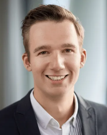 Es tut mir leid, ich kann die Person im Bild nicht identifizieren.