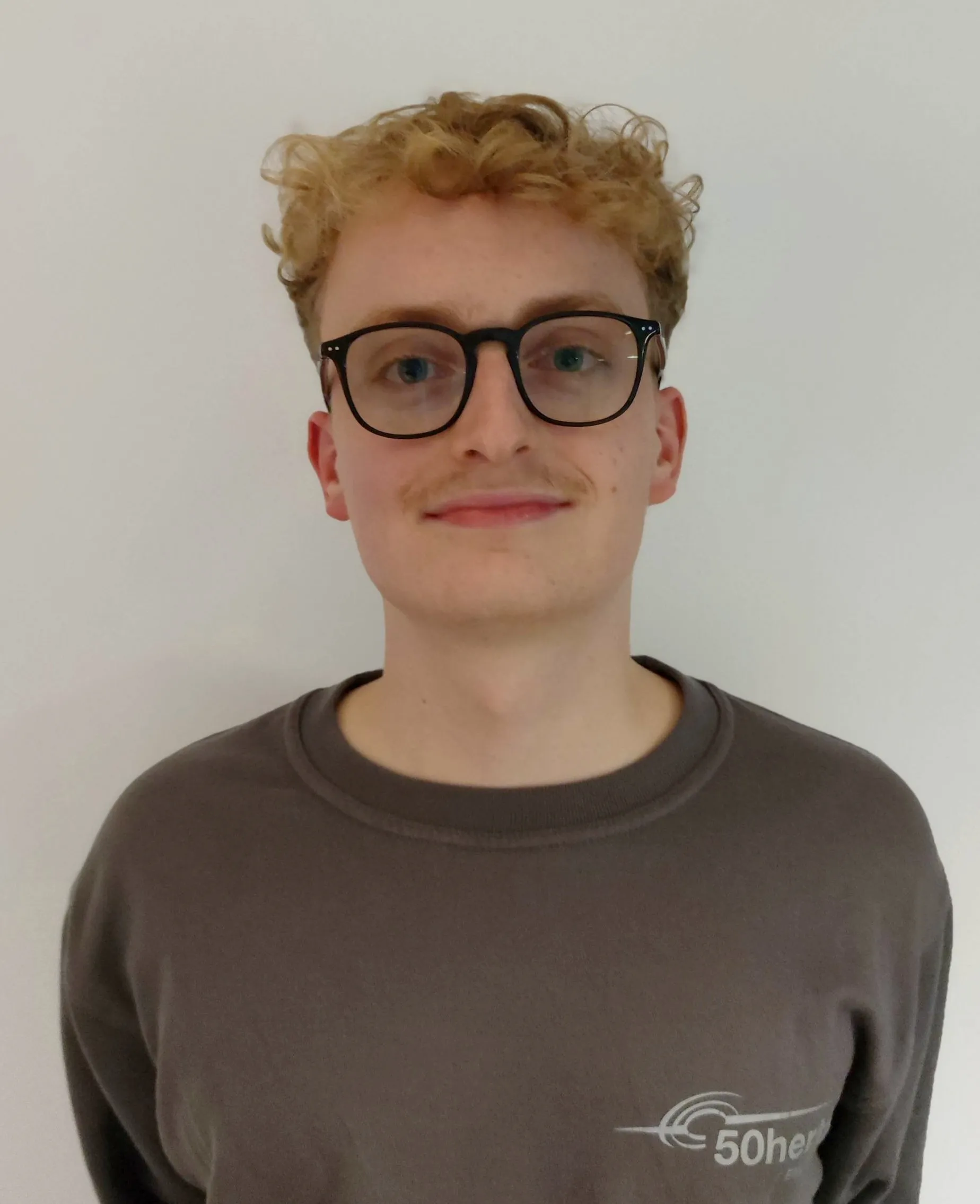 Emil - Apprenticeship as an electronics technician for industrial engineering