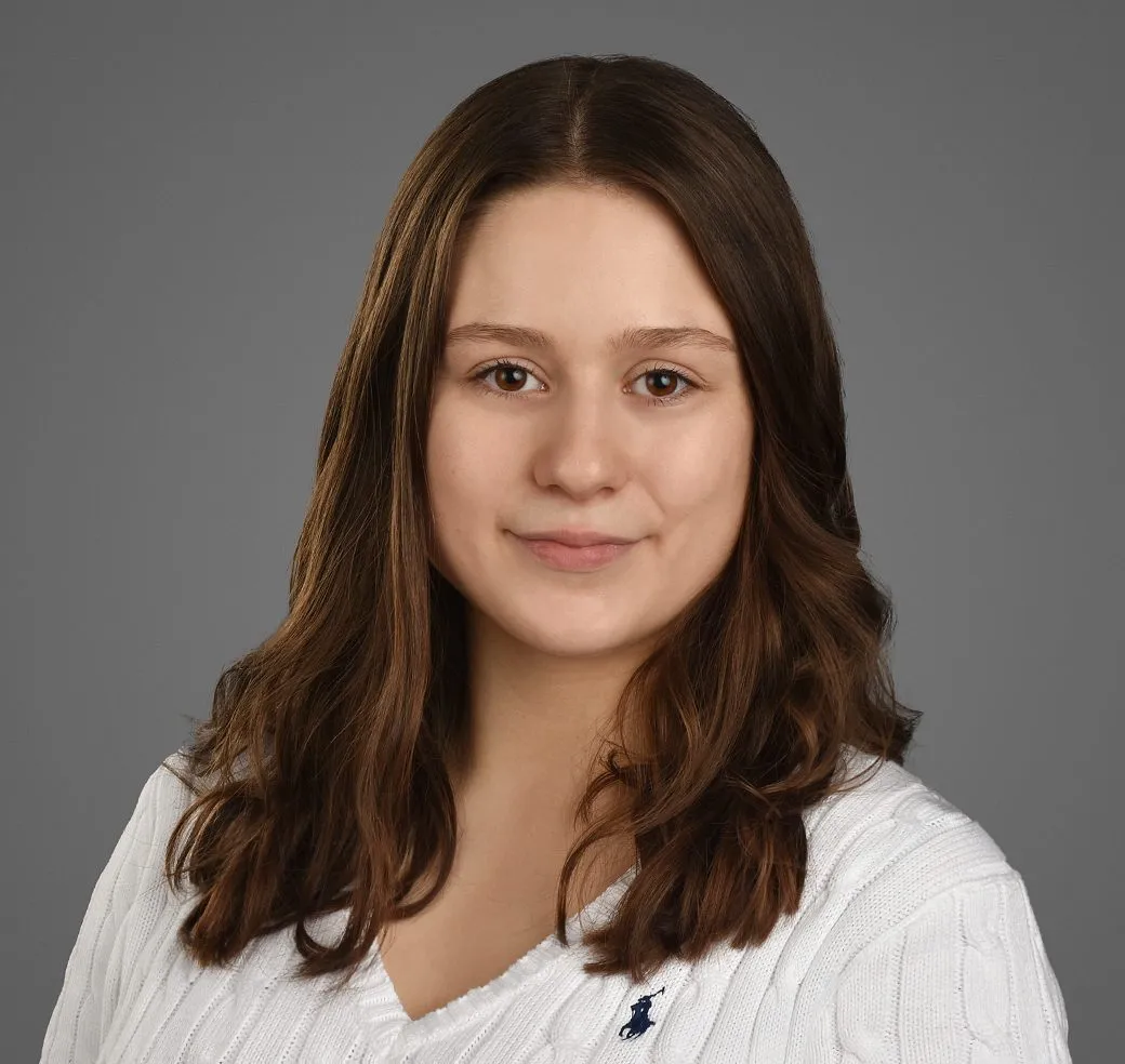 Raja ist Werkstudentin bei ABO Energy