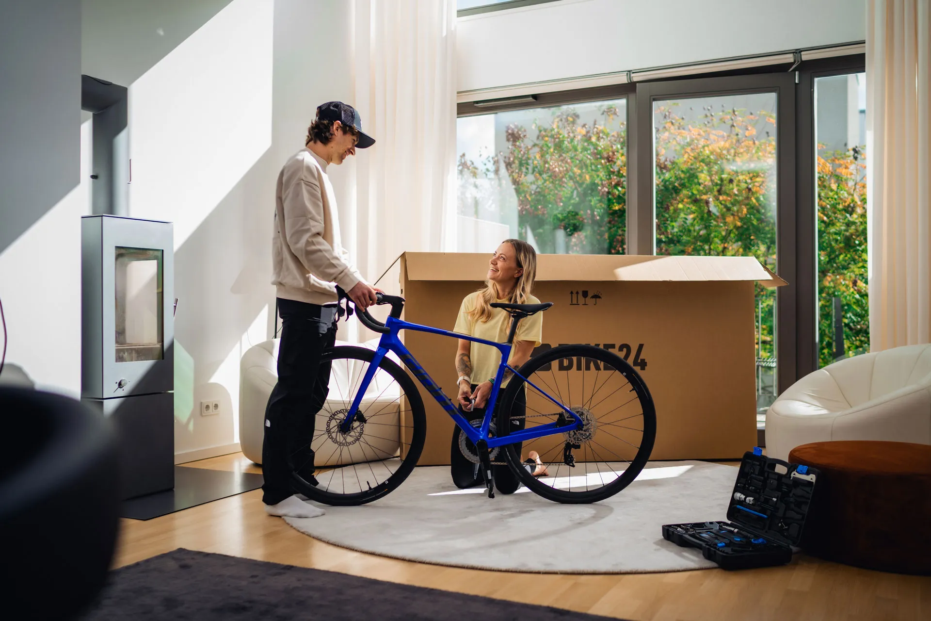 3 cyclists - 2 men and one woman