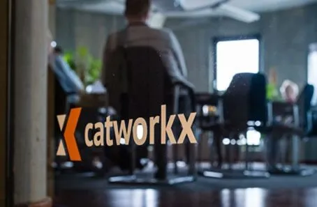 catworkx Logo im office