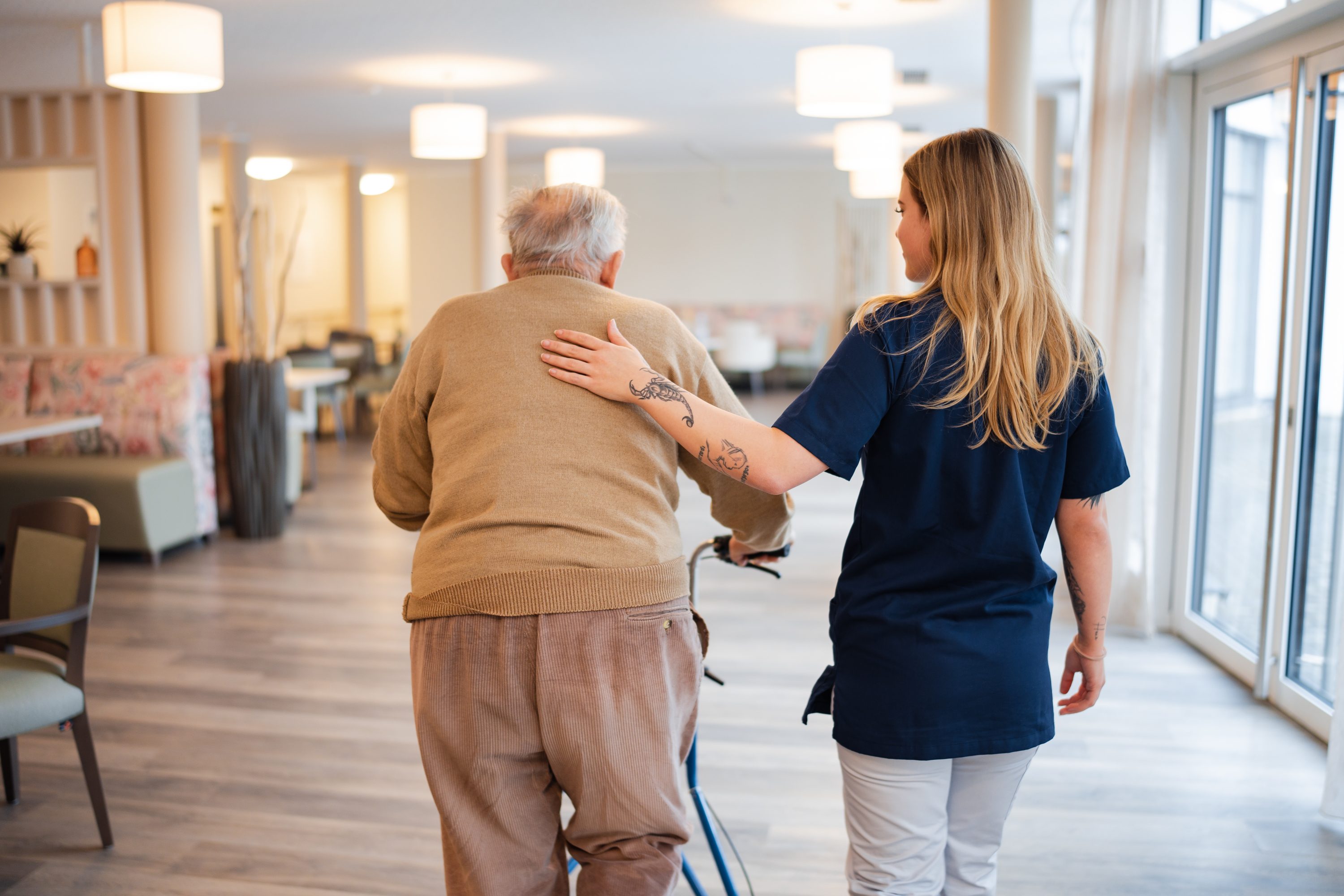 Domus Cura: Dein neuer Job in der Pflege