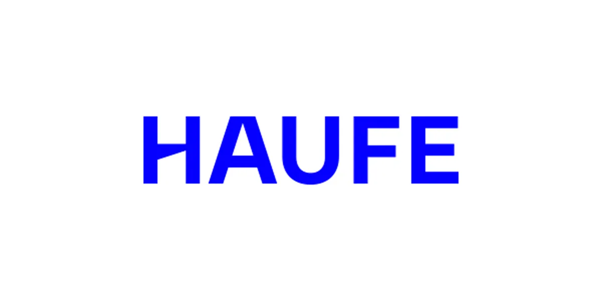 Logo der Haufe-Gruppe in blauer Schrift auf weißem Hintergrund, passend für die IT-Branche.