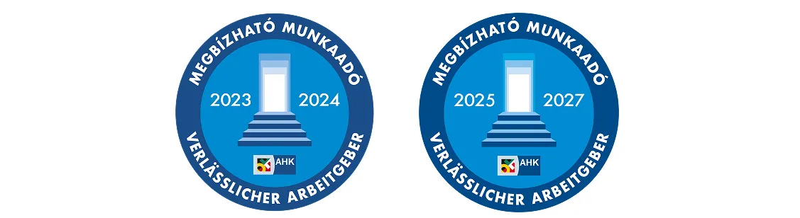 Bélyegző 'Megbízható Munkaadó' felirattal, 2023-2024, kék körben lépcső és AHK logó.