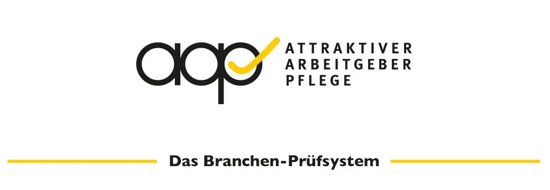 Logo von "Attraktiver Arbeitgeber Pflege" mit gelbem Häkchen und Schriftzug "Das Branchen-Prüfsystem".